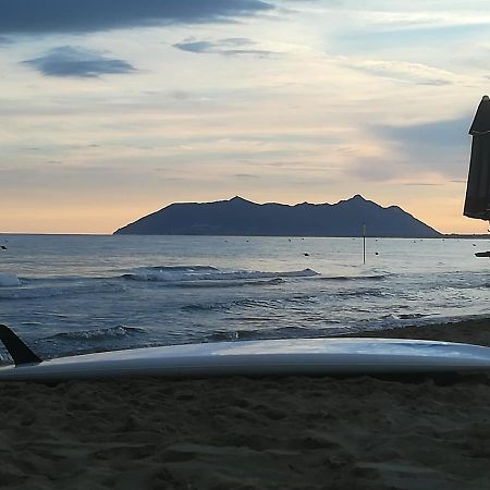 Central House Terracina Buitenkant foto